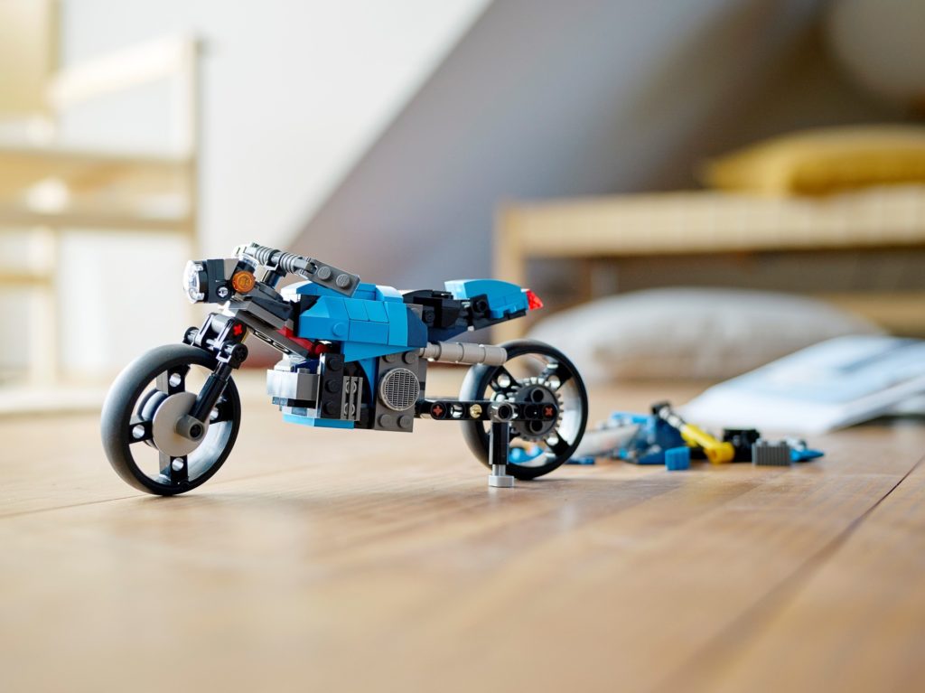 LEGO Creator 3-in-1 31114 Geländemotorrad | ©LEGO Gruppe
