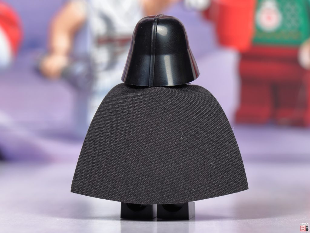LEGO Star Wars 75279 Adventskalender 2020 - Tür 24, Darth Vader mit Weihnachtspulli | ©Brickzeit