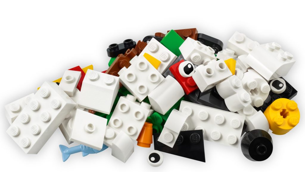 LEGO Classic 11012 Kreativ-Bauset mit weißen Steinen | ©LEGO Gruppe