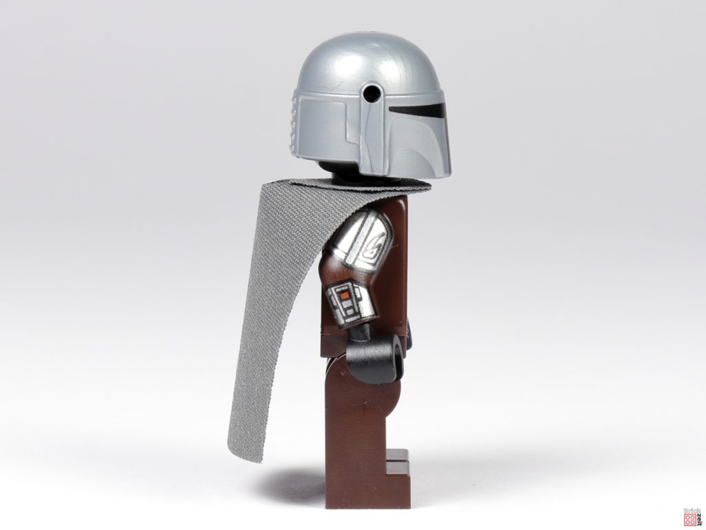 LEGO 75299 - Der Mandalorianer in Beskar-Rüstung, rechte Seite | ©Brickzeit