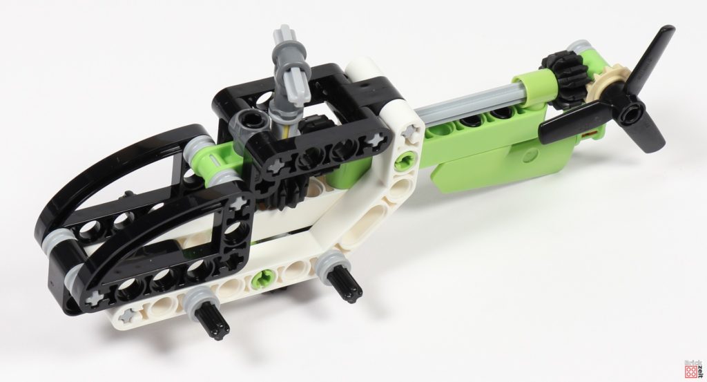 LEGO Technic 30465 Helikopter im Bau 07 | ©Brickzeit