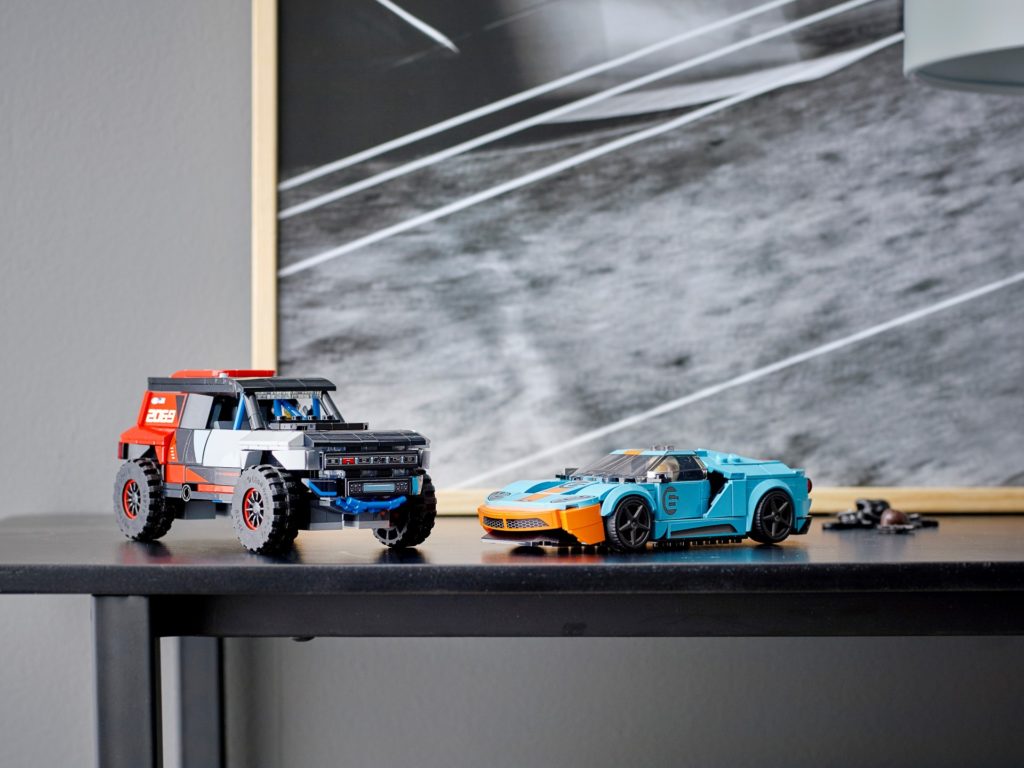 LEGO Speed Champions 76905 Ford GT Heritage Edition und Bronco R | ©LEGO Gruppe