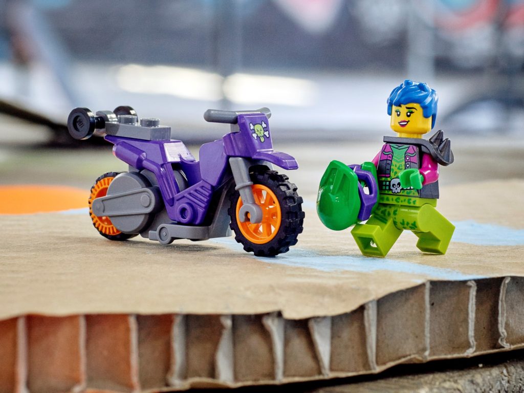 LEGO City 60296 Wheelie-Stuntbike | ©LEGO Gruppe