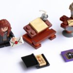 Review - LEGO Harry Potter 30392 Hermines Schreibtisch | ©Brickzeit