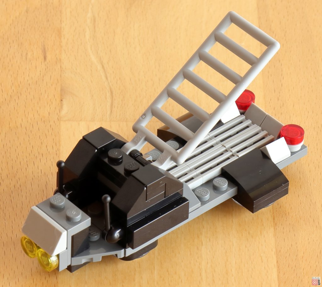 Transporter und Ständer für die LEGO Slave I | ©Brickzeit