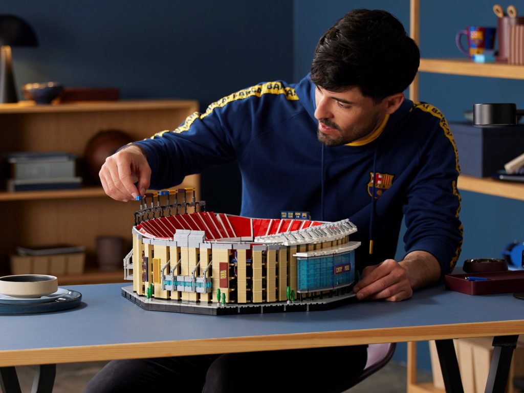 LEGO 10284 Camp Nou - FC Barcelona | ©LEGO Gruppe
