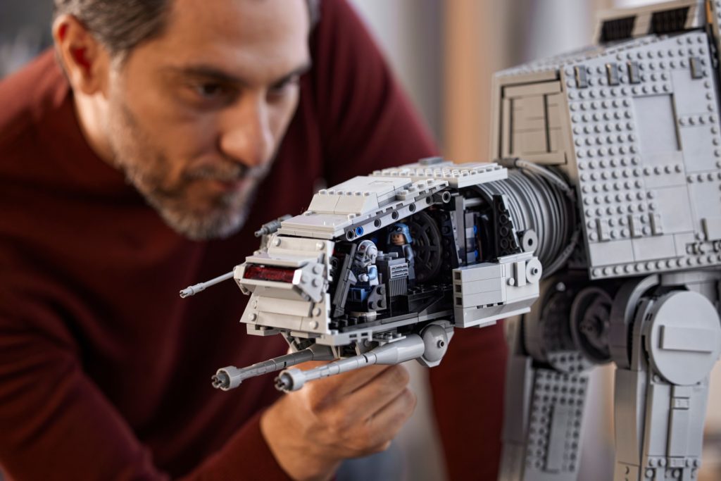 LEGO Star Wars 75313 UCS AT-AT | ©LEGO Gruppe