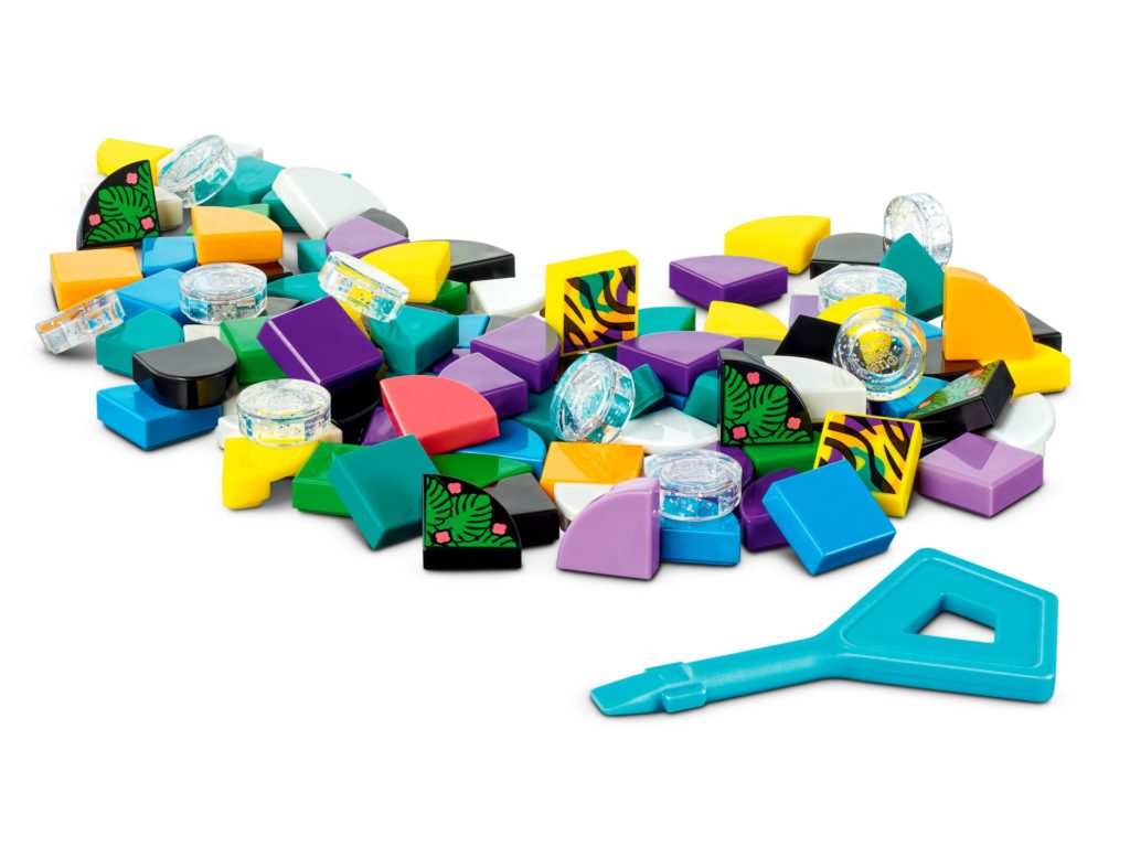 LEGO DOTS 41945 Neon-Tiger Armband & Taschenanhänger | ©LEGO Gruppe