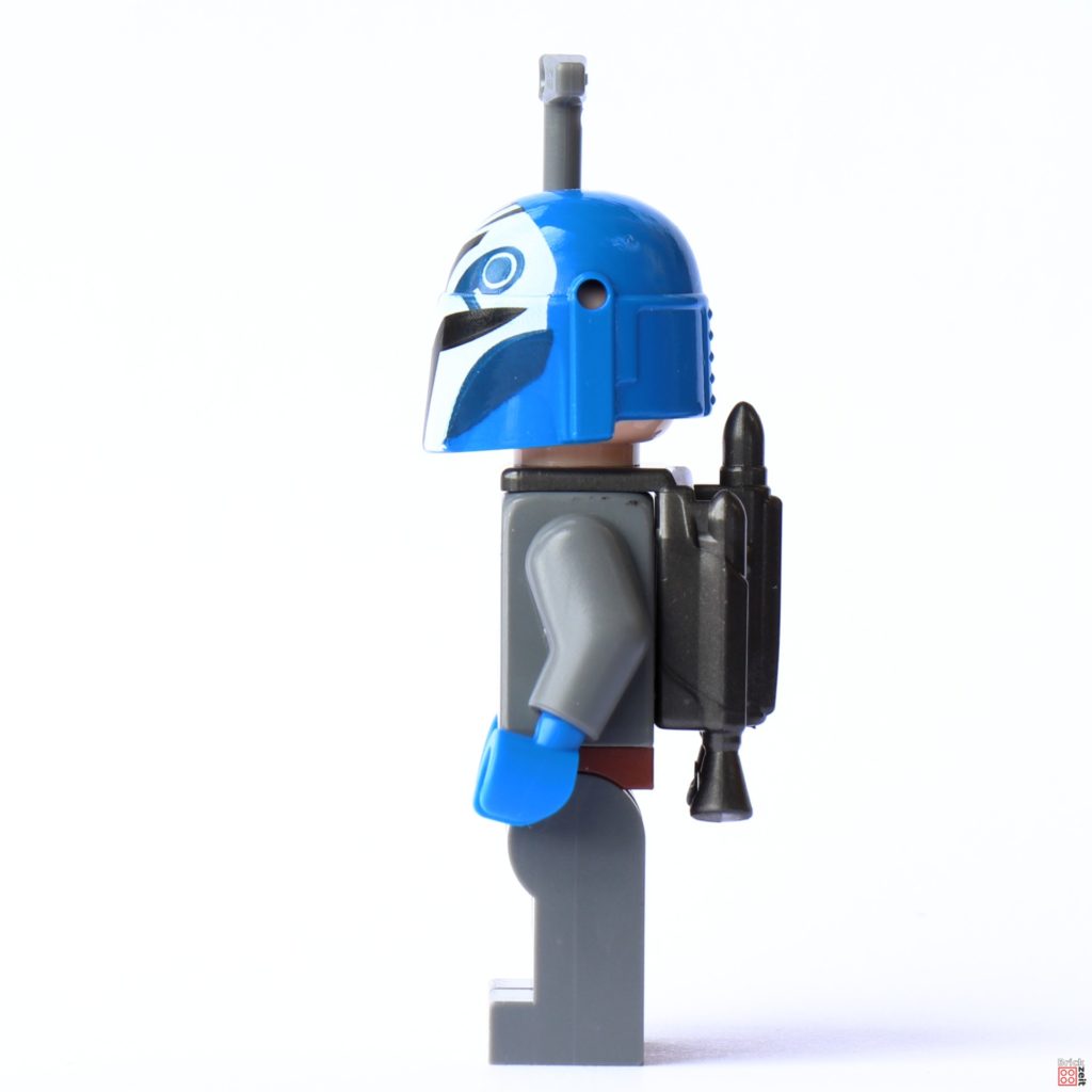 Linke Seite von LEGO Bo-Katan Kryze mit Helm und Jetpack | ©Brickzeit