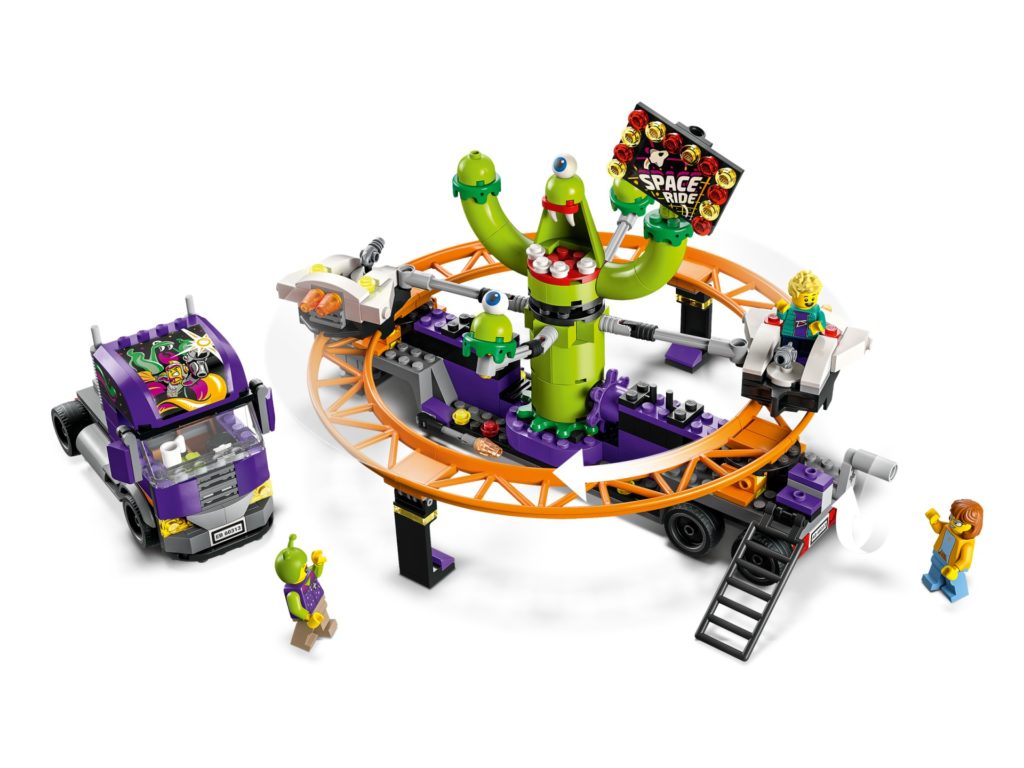 LEGO City 60313 LKW mit Weltraumkarussell | ©LEGO Gruppe