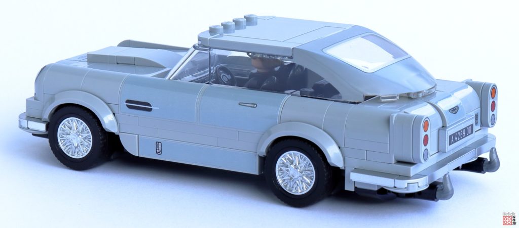 LEGO 76911 Aston Martin DB5, links hinten | ©Brickzeit