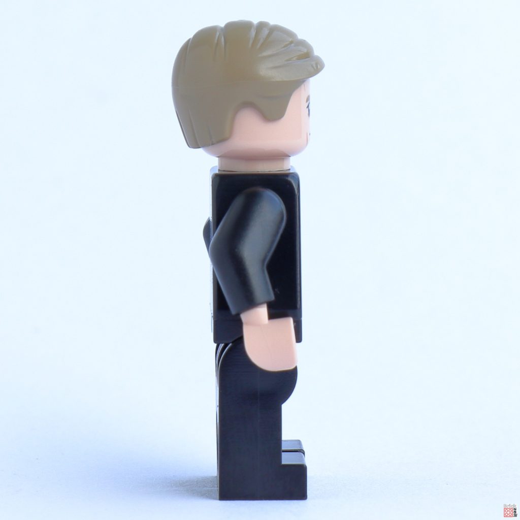 LEGO Minifigur James Bond, rechte Seite | ©Brickzeit