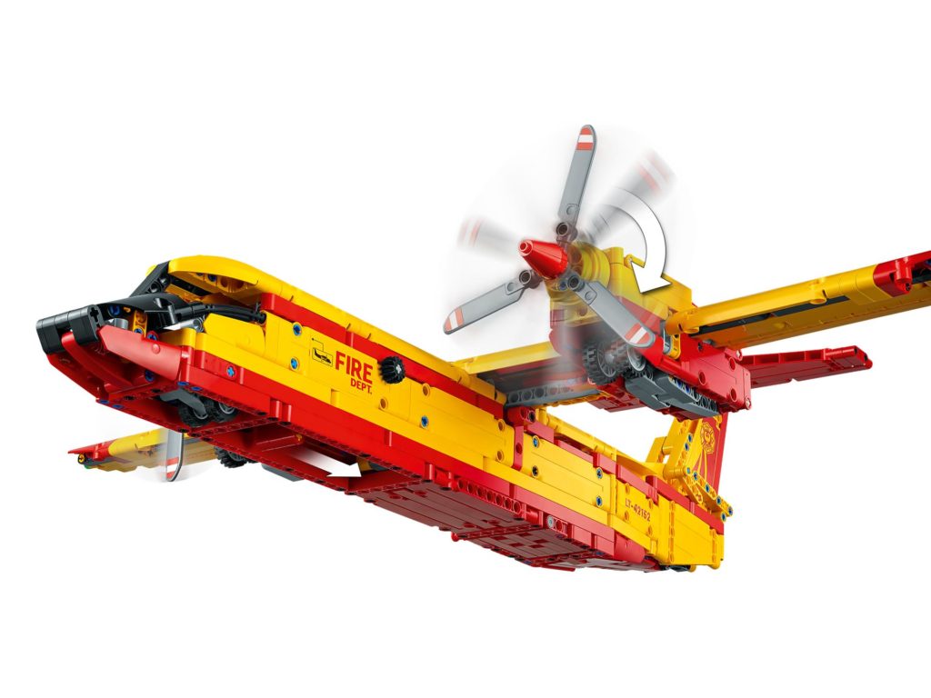 LEGO Technic 42152 Löschflugzeug | ©LEGO Gruppe