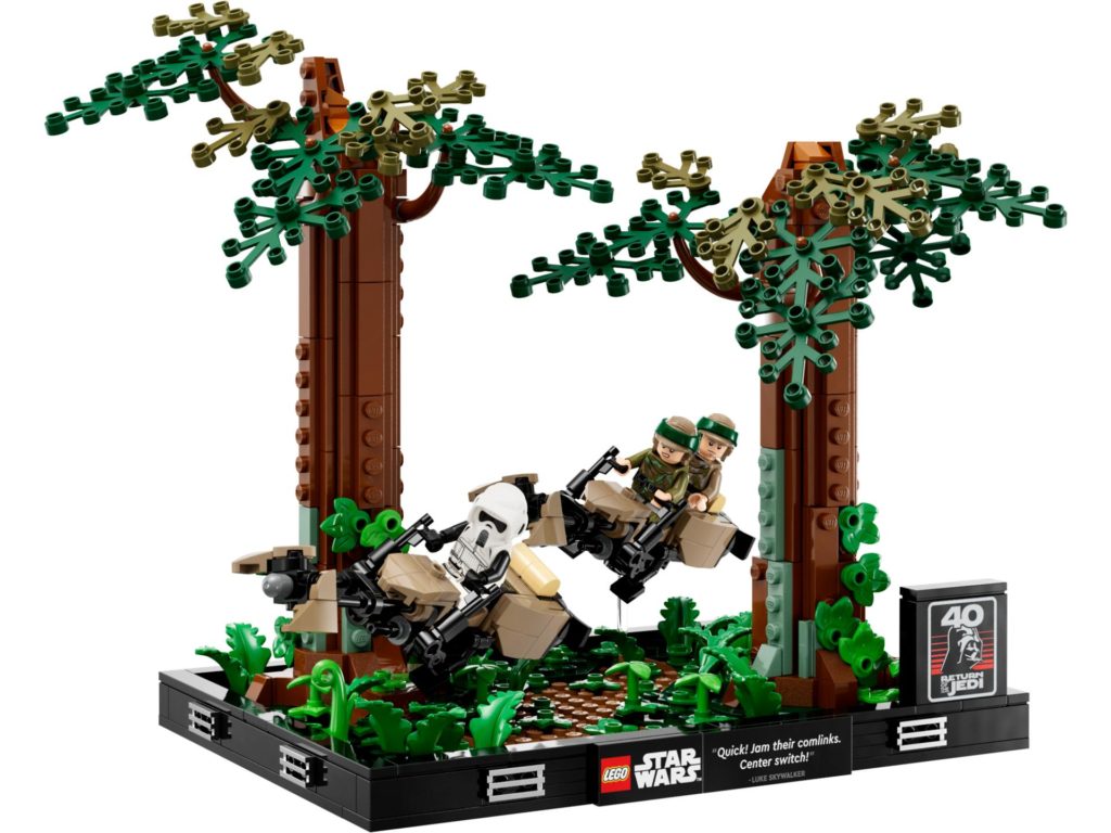 LEGO Star Wars 75353 Verfolgungsjagd auf Endor – Diorama | ©LEGO Gruppe