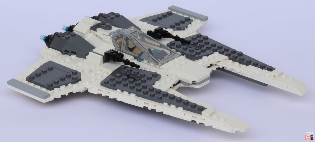 LEGO 7348 - Mandalorian Fang Fighter, rechts-vorne | ©Brickzeit
