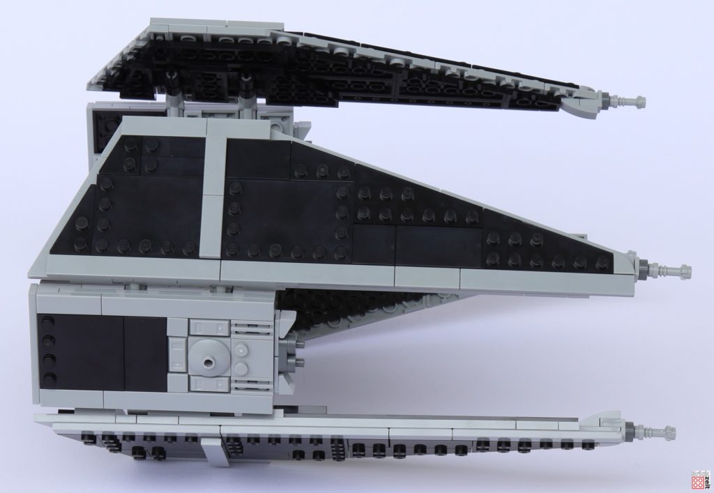 LEGO 7348 - TIE Interceptor, rechte Seite | ©Brickzeit