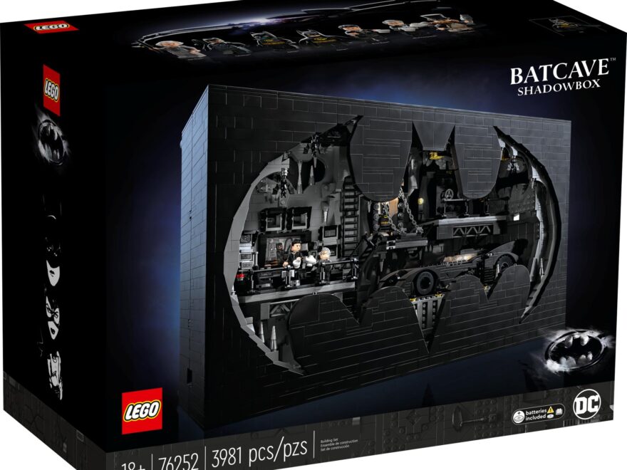 LEGO Batman 76252 Bathöhle – Schaukasten | ©LEGO Gruppe