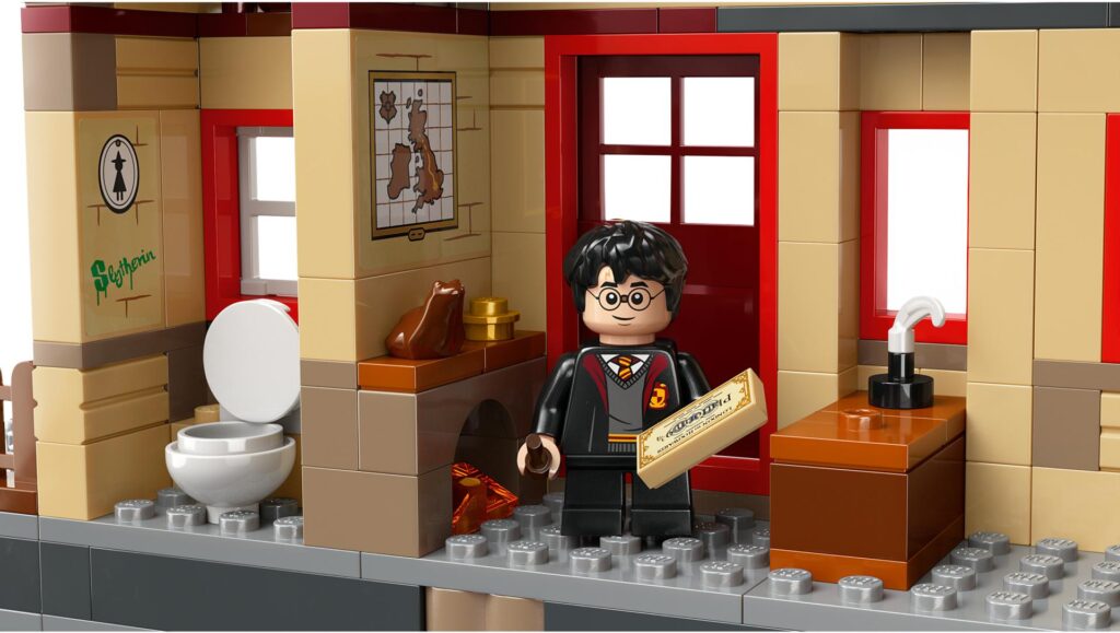 LEGO Harry Potter 76423 Hogwarts Express & der Bahnhof von Hogsmeade | ©LEGO Gruppe