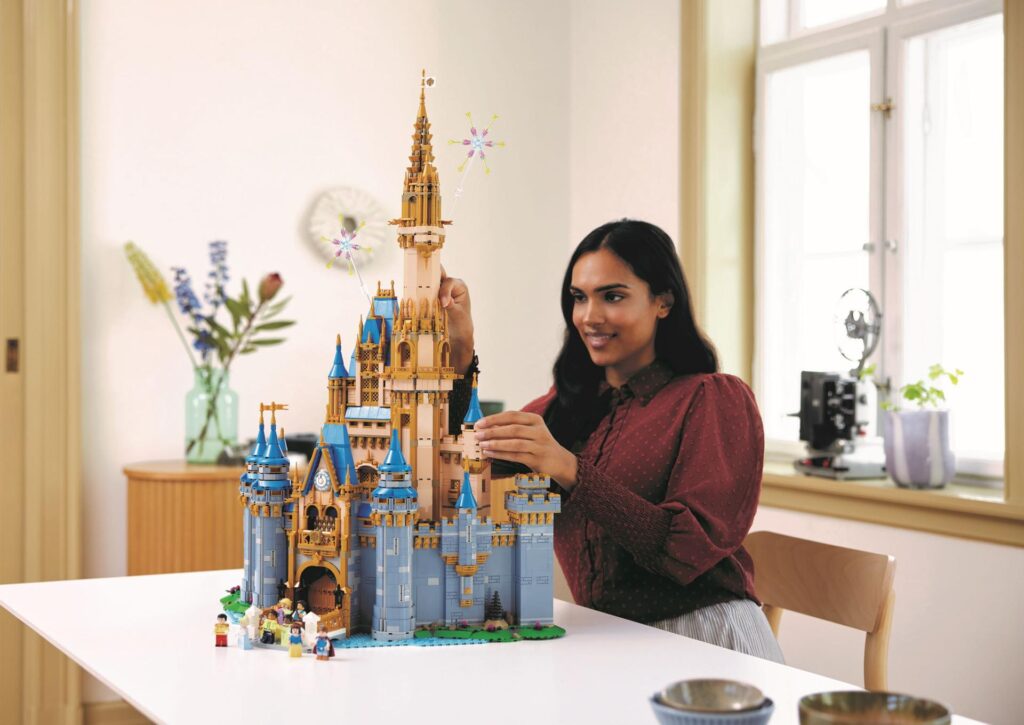 LEGO Disney 43222 Disney Schloss | ©LEGO Gruppe