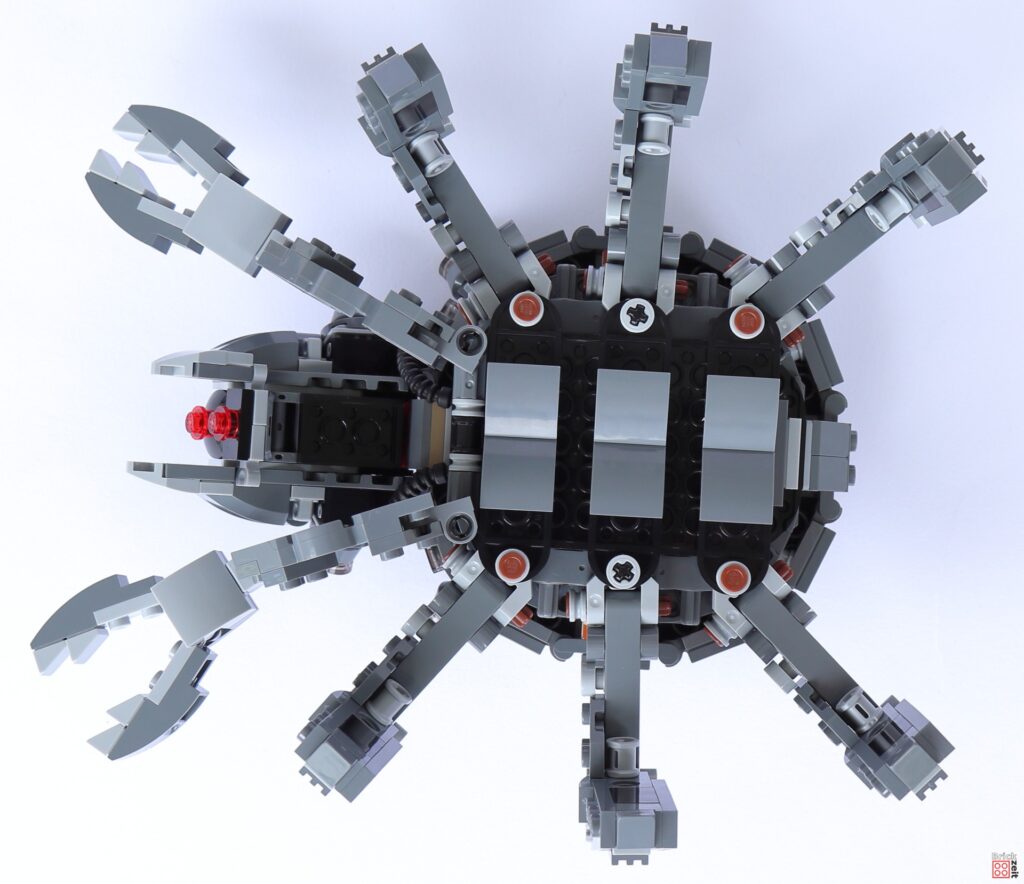 LEGO 75361 Spinnenpanzer von unten | ©Brickzeit