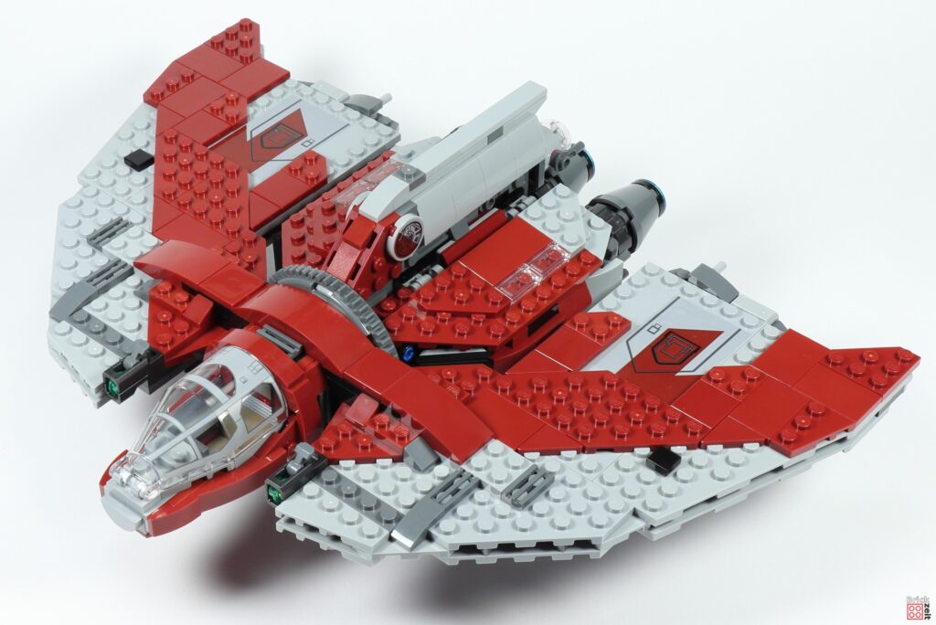 LEGO 75362 - Ahsokas Jedi Shuttle, vorne links | ©Brickzeit