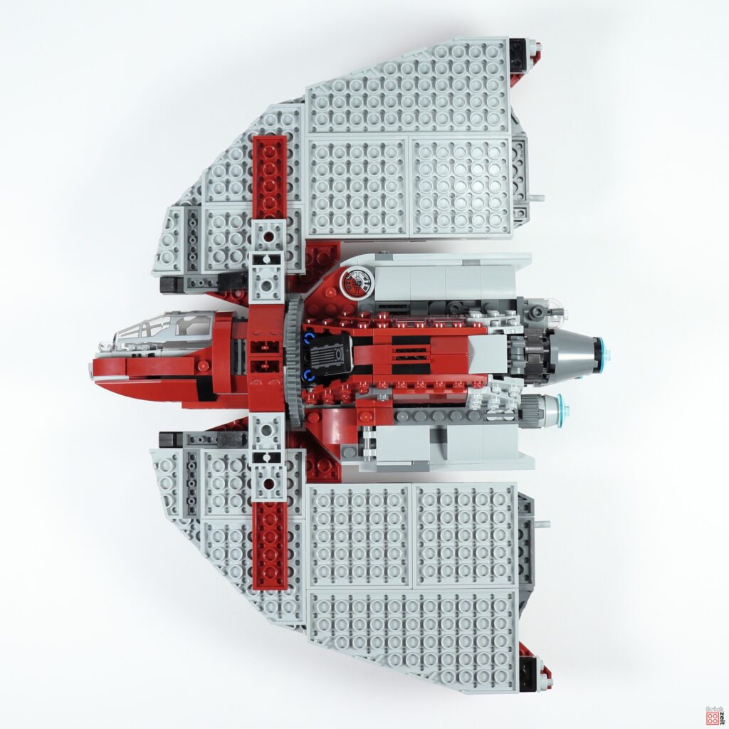 LEGO 75362 - Ahsokas Jedi Shuttle, Flügel in senkrechte Position, unten | ©Brickzeit