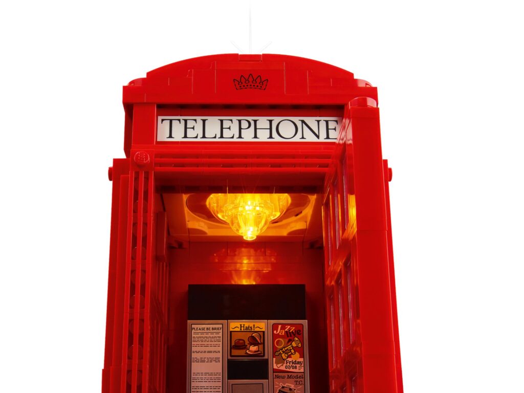 LEGO Ideas 21347 Rote Londoner Telefonzelle | ©LEGO Gruppe