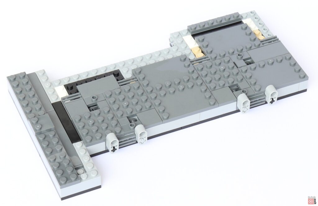 LEGO 75387 - Bauabschnitt 1 ist fertig | ©Brickzeit