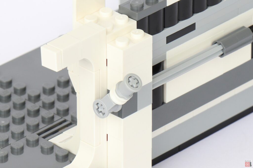 LEGO 75387 - Bauabschnitt 4, Hebel zum Türöffnen | ©Brickzeit