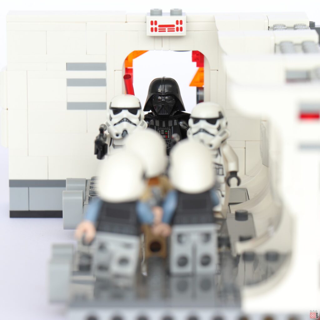 LEGO 75387 - Das Imperium greift die Rebellen an | ©Brickzeit
