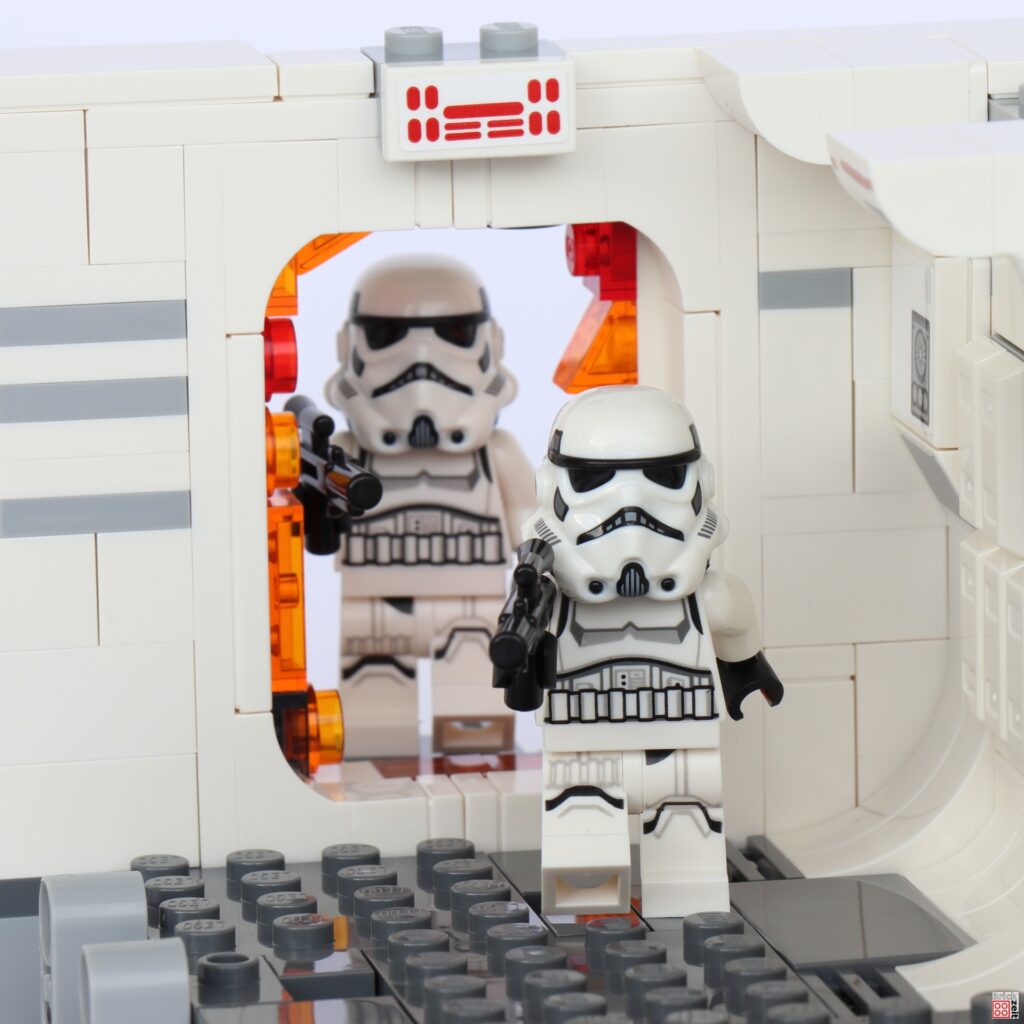 LEGO 75387 - Die Sturmtruppen entern die Tantive IV | ©Brickzeit