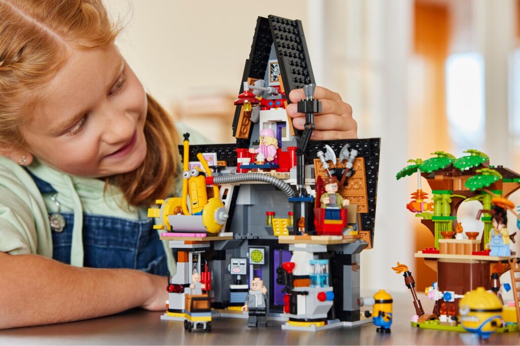 LEGO Minions 75583 Familienvilla von Gru und den Minions | ©LEGO Gruppe