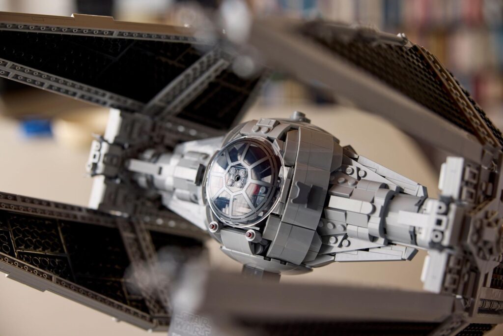 LEGO Star Wars 75382 TIE-Abfangjäger | ©LEGO Gruppe