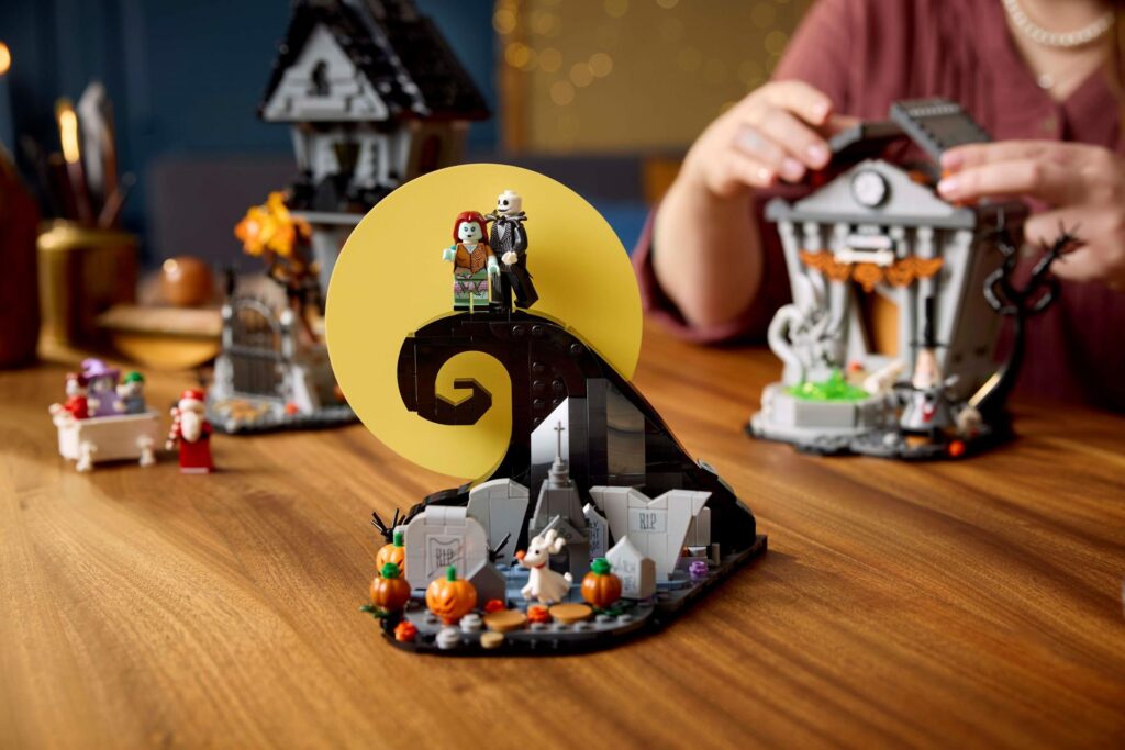 LEGO Ideas 21351 Tim Burtons Disney Film Nightmare Before Christmas | ©LEGO Gruppe