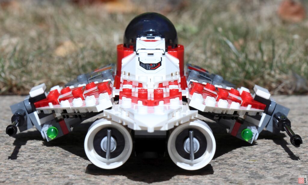 Vordere Antriebsdüsen von Jedi Bobs Starfighter | ©Brickzeit