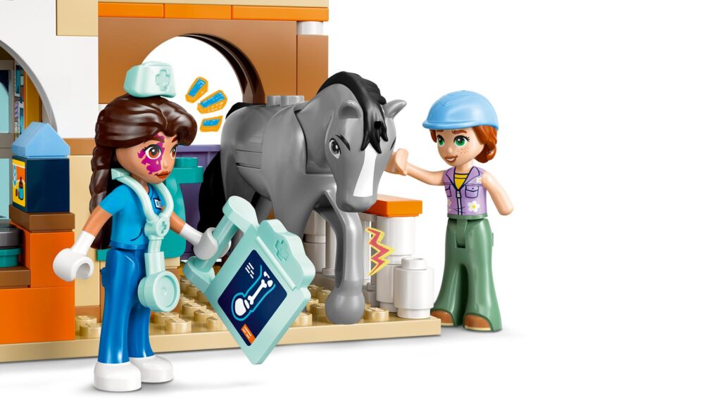 LEGO Friends 42651 Tierarztpraxis für Pferde und Haustiere | ©LEGO Gruppe