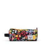 LEGO 5009291 Settlement Pencil Case Little Herschel - Schnitzeljagd-Wiese